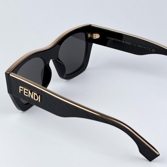Fendi LEATHER LIMITED EDITION FE40126I 01A Women NEW AUTHENTIC Sunglasses Square - Picture 7 of 9
